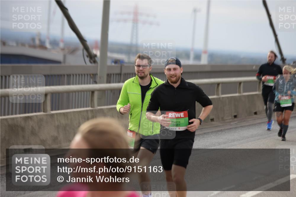 03.10.2025 - Köhlbrandbrückenlauf Jannik Wohlers http://msf.ph/oto/9151163 03.10.2025 15:57:33 Position 1 9681 meine-sportfotos.de