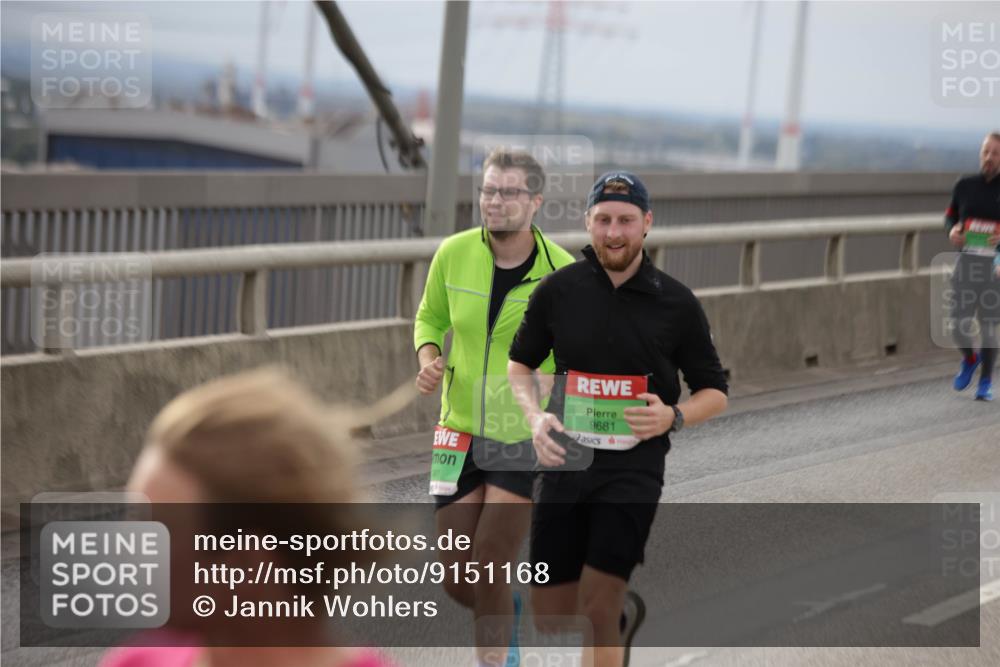 03.10.2025 - Köhlbrandbrückenlauf Jannik Wohlers http://msf.ph/oto/9151168 03.10.2025 15:57:33 Position 1 9681 meine-sportfotos.de
