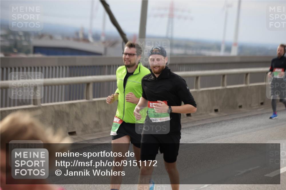 03.10.2025 - Köhlbrandbrückenlauf Jannik Wohlers http://msf.ph/oto/9151172 03.10.2025 15:57:33 Position 1 9681 meine-sportfotos.de
