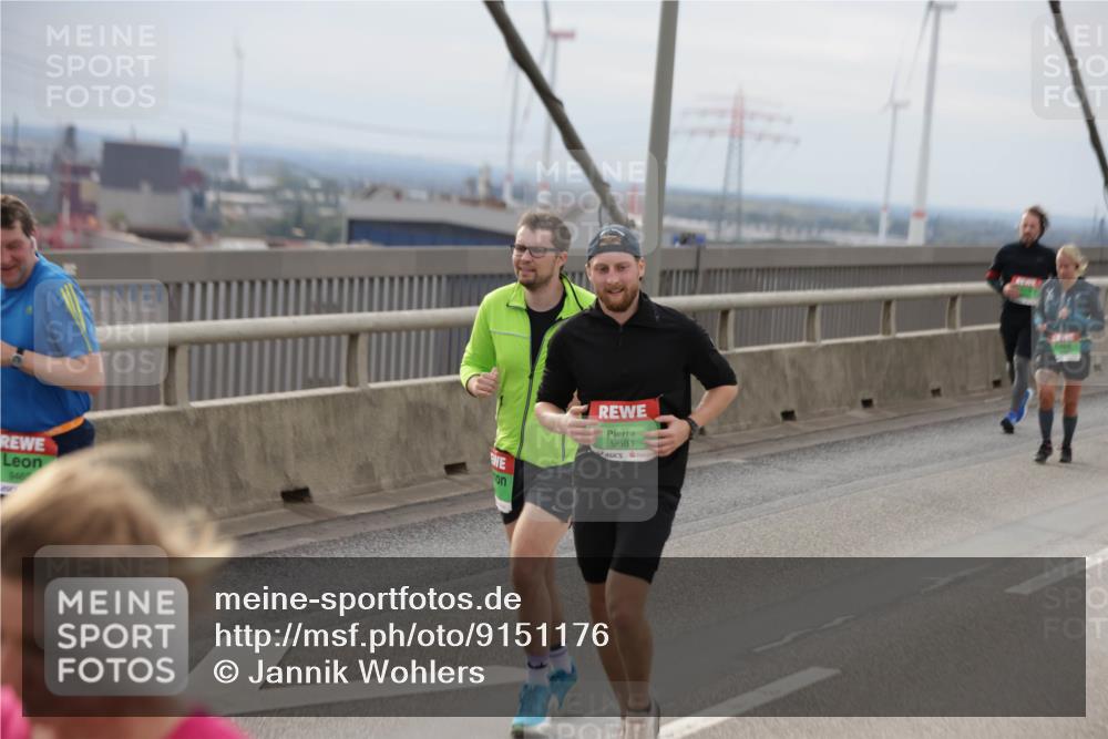 03.10.2025 - Köhlbrandbrückenlauf Jannik Wohlers http://msf.ph/oto/9151176 03.10.2025 15:57:33 Position 1 946, 9681 meine-sportfotos.de
