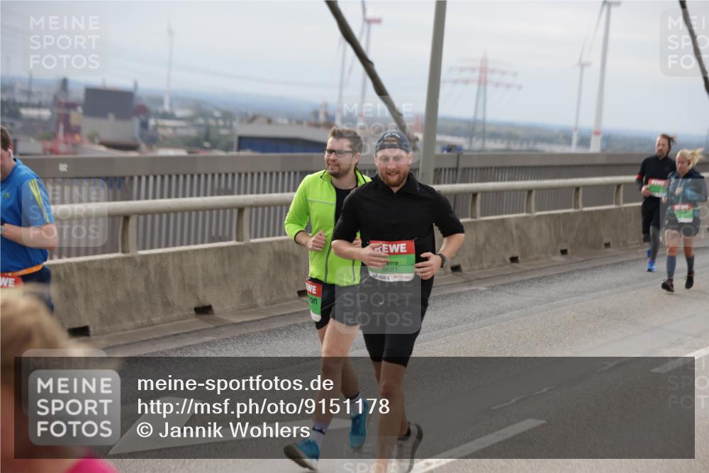 03.10.2025 - Köhlbrandbrückenlauf Jannik Wohlers http://msf.ph/oto/9151178 03.10.2025 15:57:34 Position 1 9681 meine-sportfotos.de