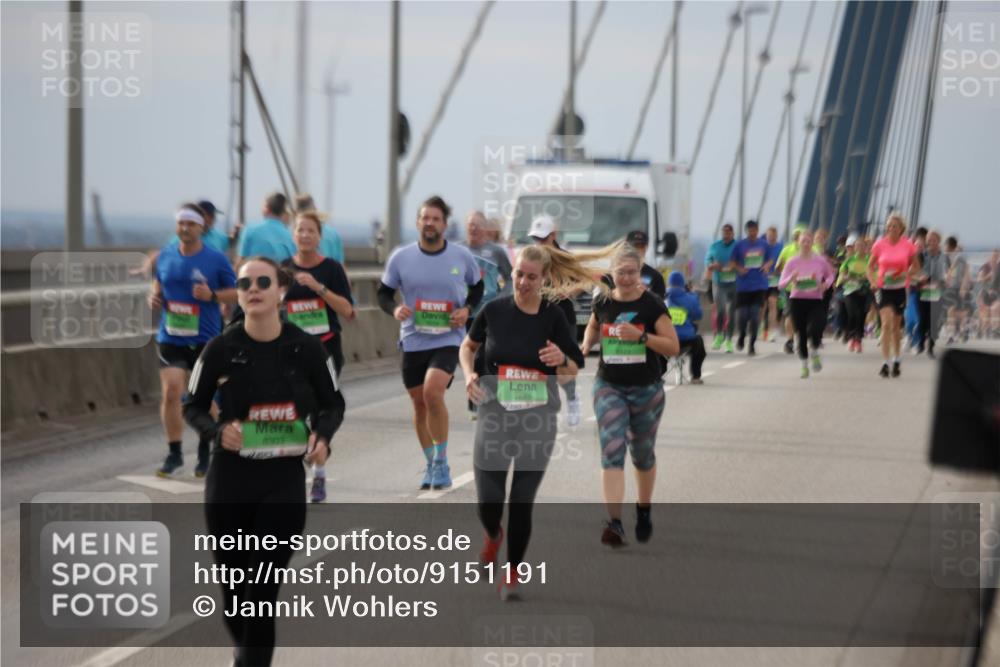 03.10.2025 - Köhlbrandbrückenlauf Jannik Wohlers http://msf.ph/oto/9151191 03.10.2025 15:57:42 Position 1 8303, 7693 meine-sportfotos.de