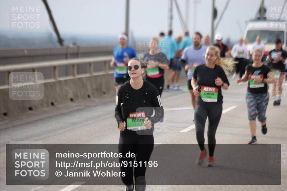 03.10.2025 - Köhlbrandbrückenlauf Jannik Wohlers http://msf.ph/oto/9151196 03.10.2025 15:57:44 Position 1 8303, 7693 meine-sportfotos.de