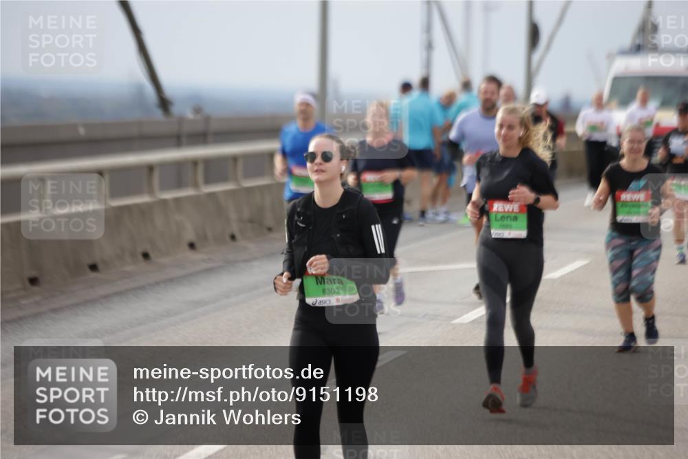 03.10.2025 - Köhlbrandbrückenlauf Jannik Wohlers http://msf.ph/oto/9151198 03.10.2025 15:57:44 Position 1 8303, 7693 meine-sportfotos.de