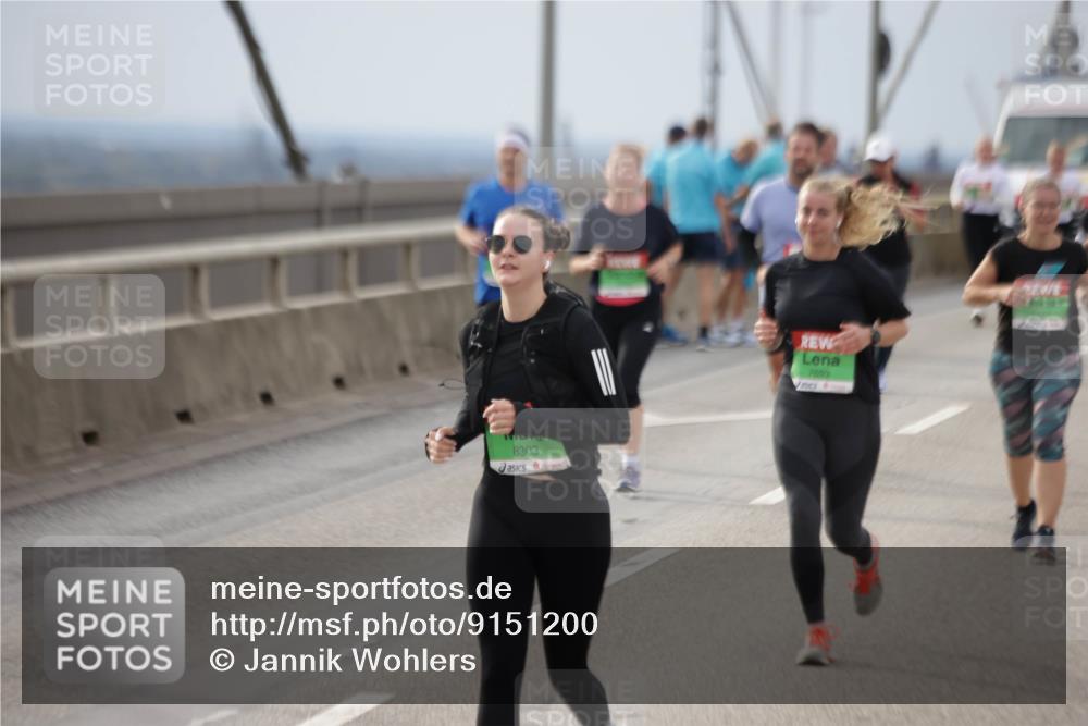 03.10.2025 - Köhlbrandbrückenlauf Jannik Wohlers http://msf.ph/oto/9151200 03.10.2025 15:57:44 Position 1 8303, 7693 meine-sportfotos.de
