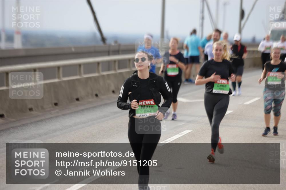 03.10.2025 - Köhlbrandbrückenlauf Jannik Wohlers http://msf.ph/oto/9151205 03.10.2025 15:57:44 Position 1 8303, 7693 meine-sportfotos.de