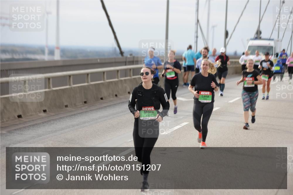 03.10.2025 - Köhlbrandbrückenlauf Jannik Wohlers http://msf.ph/oto/9151207 03.10.2025 15:57:44 Position 1 8303, 7693 meine-sportfotos.de