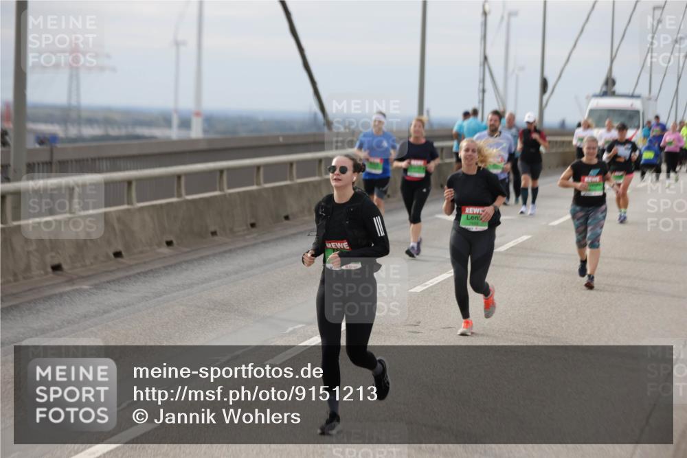 03.10.2025 - Köhlbrandbrückenlauf Jannik Wohlers http://msf.ph/oto/9151213 03.10.2025 15:57:45 Position 1  meine-sportfotos.de