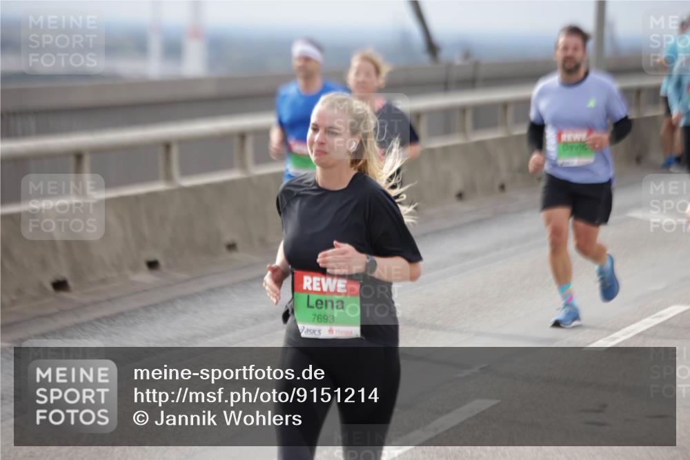 03.10.2025 - Köhlbrandbrückenlauf Jannik Wohlers http://msf.ph/oto/9151214 03.10.2025 15:57:47 Position 1 7693 meine-sportfotos.de