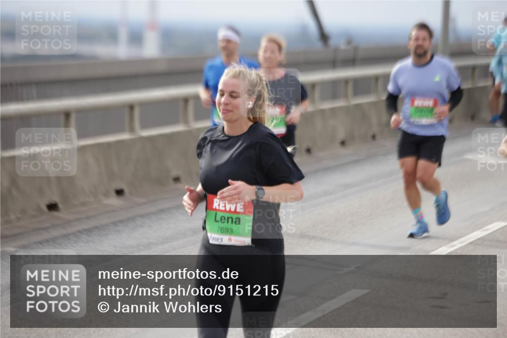 03.10.2025 - Köhlbrandbrückenlauf Jannik Wohlers http://msf.ph/oto/9151215 03.10.2025 15:57:47 Position 1 7693 meine-sportfotos.de