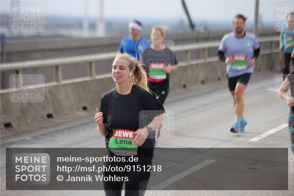 03.10.2025 - Köhlbrandbrückenlauf Jannik Wohlers http://msf.ph/oto/9151218 03.10.2025 15:57:47 Position 1 7693 meine-sportfotos.de