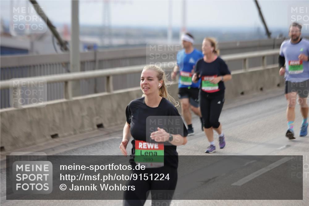 03.10.2025 - Köhlbrandbrückenlauf Jannik Wohlers http://msf.ph/oto/9151224 03.10.2025 15:57:48 Position 1 7693 meine-sportfotos.de