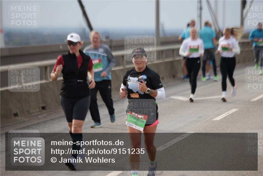 03.10.2025 - Köhlbrandbrückenlauf Jannik Wohlers http://msf.ph/oto/9151235 03.10.2025 15:57:51 Position 1 7484 meine-sportfotos.de