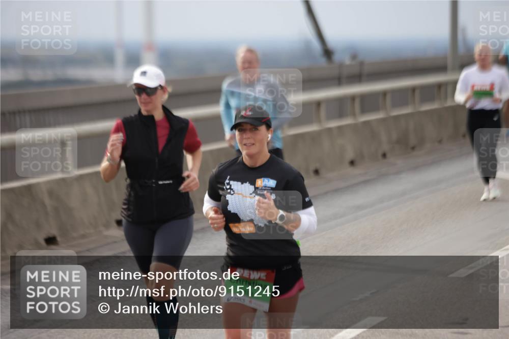 03.10.2025 - Köhlbrandbrückenlauf Jannik Wohlers http://msf.ph/oto/9151245 03.10.2025 15:57:52 Position 1 7484 meine-sportfotos.de