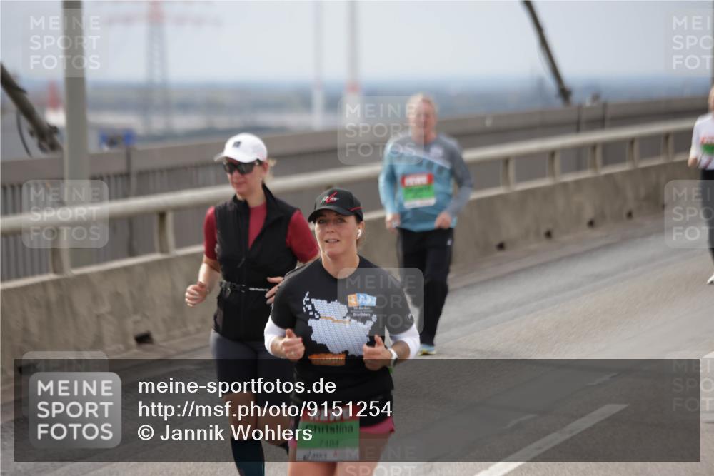 03.10.2025 - Köhlbrandbrückenlauf Jannik Wohlers http://msf.ph/oto/9151254 03.10.2025 15:57:53 Position 1 7484 meine-sportfotos.de