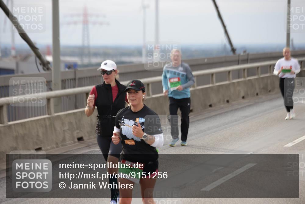 03.10.2025 - Köhlbrandbrückenlauf Jannik Wohlers http://msf.ph/oto/9151256 03.10.2025 15:57:53 Position 1 7484 meine-sportfotos.de