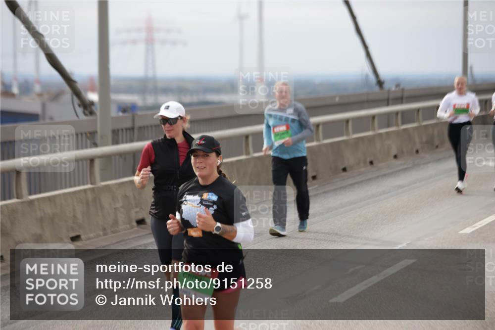 03.10.2025 - Köhlbrandbrückenlauf Jannik Wohlers http://msf.ph/oto/9151258 03.10.2025 15:57:53 Position 1 7484 meine-sportfotos.de
