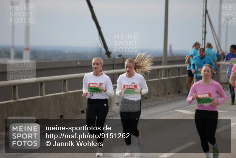 03.10.2025 - Köhlbrandbrückenlauf Jannik Wohlers http://msf.ph/oto/9151262 03.10.2025 15:57:56 Position 1 9079, 9078 meine-sportfotos.de