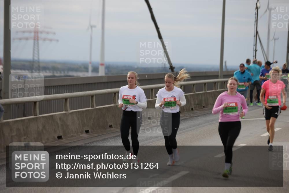 03.10.2025 - Köhlbrandbrückenlauf Jannik Wohlers http://msf.ph/oto/9151264 03.10.2025 15:57:56 Position 1 9079 meine-sportfotos.de