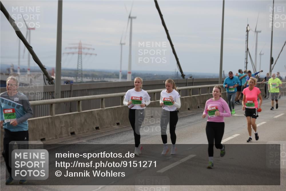 03.10.2025 - Köhlbrandbrückenlauf Jannik Wohlers http://msf.ph/oto/9151271 03.10.2025 15:57:57 Position 1  meine-sportfotos.de