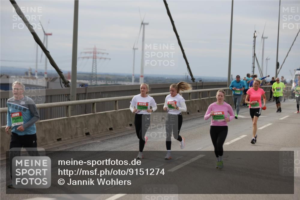 03.10.2025 - Köhlbrandbrückenlauf Jannik Wohlers http://msf.ph/oto/9151274 03.10.2025 15:57:57 Position 1  meine-sportfotos.de