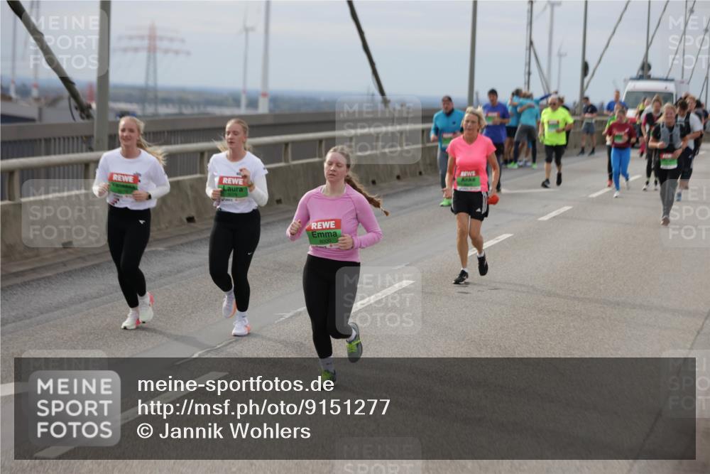03.10.2025 - Köhlbrandbrückenlauf Jannik Wohlers http://msf.ph/oto/9151277 03.10.2025 15:57:58 Position 1  meine-sportfotos.de