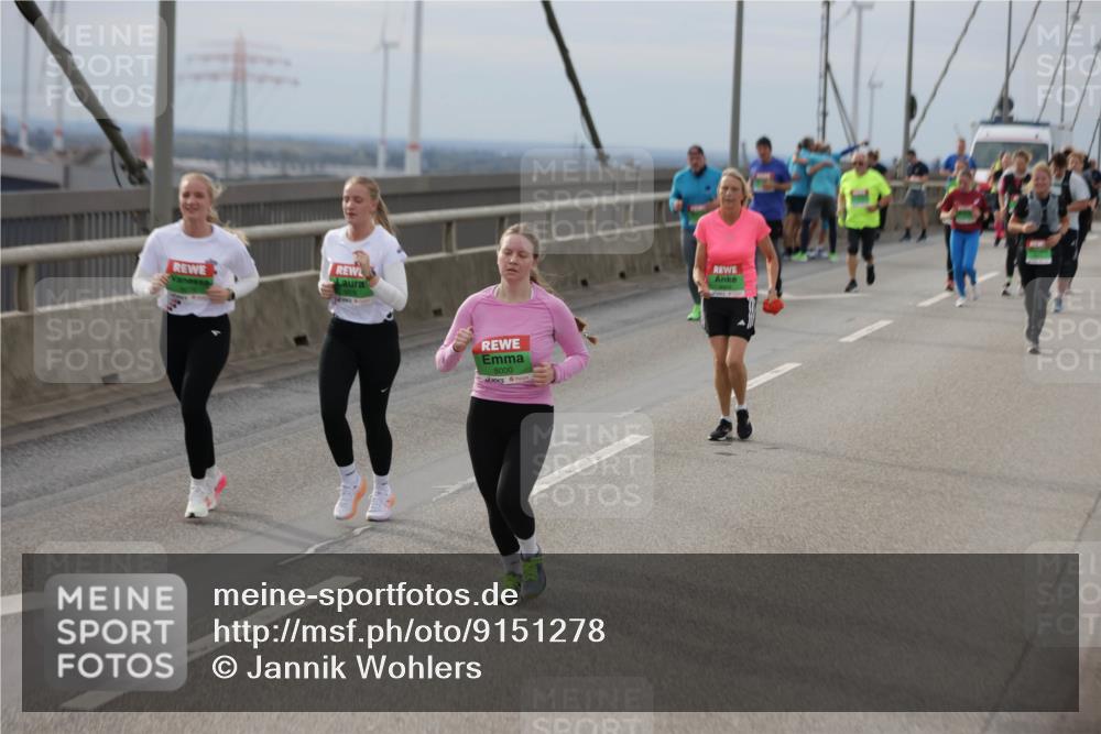 03.10.2025 - Köhlbrandbrückenlauf Jannik Wohlers http://msf.ph/oto/9151278 03.10.2025 15:57:58 Position 1 8000 meine-sportfotos.de