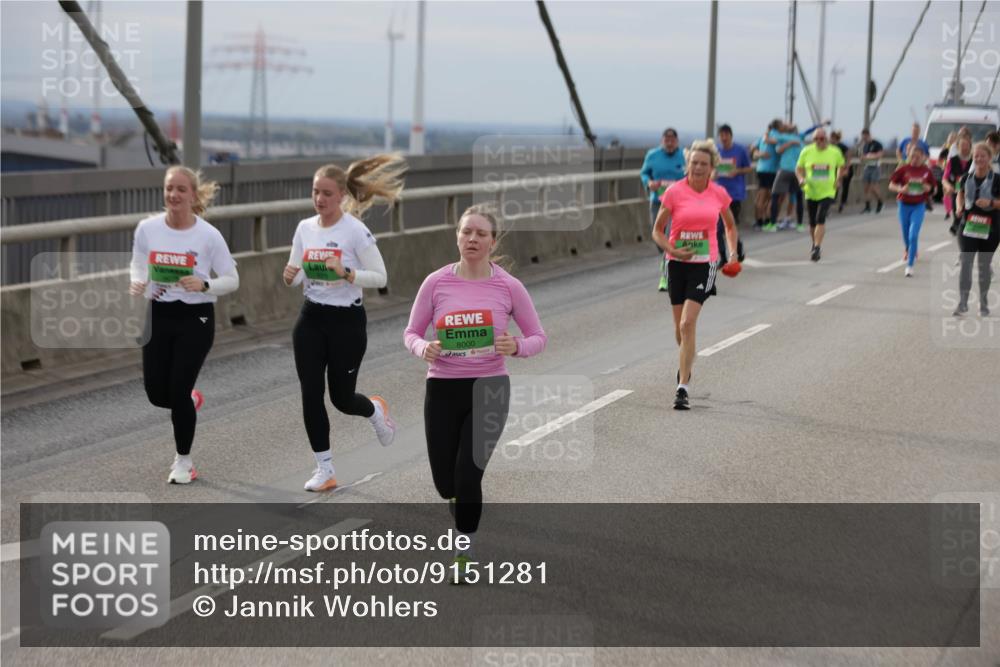 03.10.2025 - Köhlbrandbrückenlauf Jannik Wohlers http://msf.ph/oto/9151281 03.10.2025 15:57:59 Position 1 8000 meine-sportfotos.de