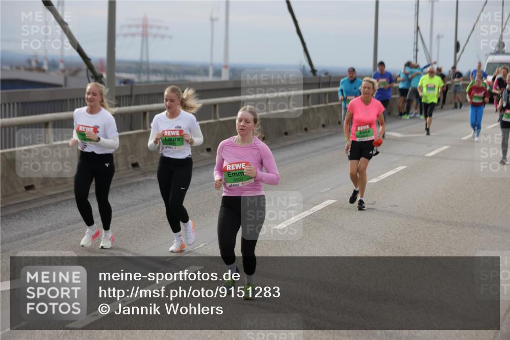03.10.2025 - Köhlbrandbrückenlauf Jannik Wohlers http://msf.ph/oto/9151283 03.10.2025 15:57:59 Position 1 8000 meine-sportfotos.de
