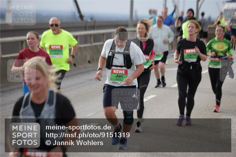 03.10.2025 - Köhlbrandbrückenlauf Jannik Wohlers http://msf.ph/oto/9151319 03.10.2025 15:58:05 Position 1 8040, 8111, 455, 8135 meine-sportfotos.de