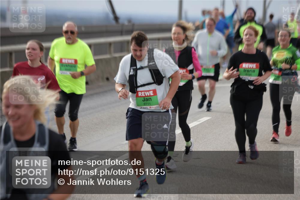 03.10.2025 - Köhlbrandbrückenlauf Jannik Wohlers http://msf.ph/oto/9151325 03.10.2025 15:58:05 Position 1 8111, 8135 meine-sportfotos.de