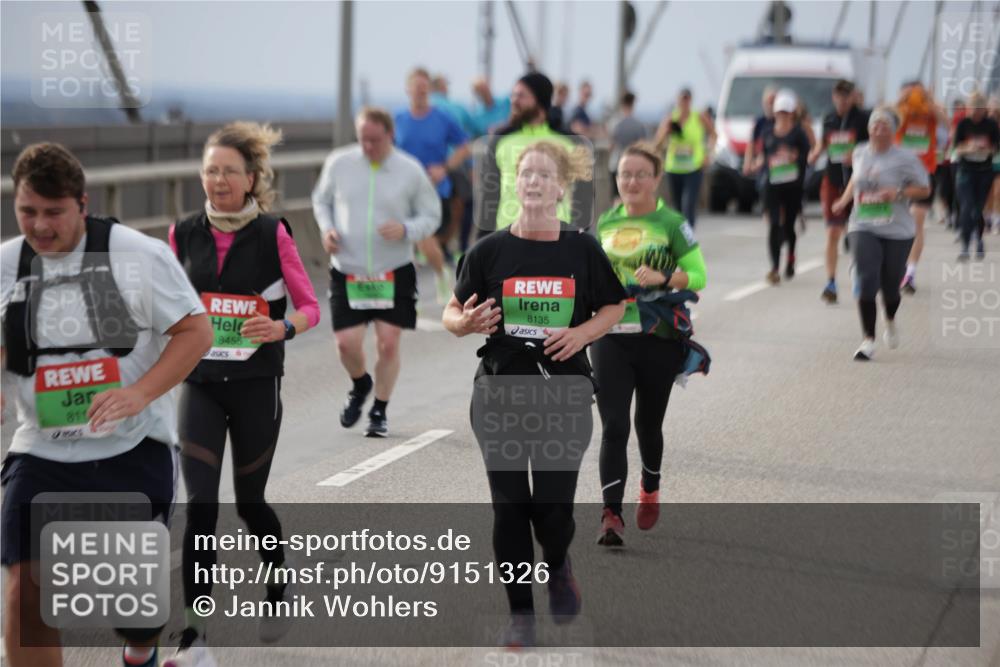 03.10.2025 - Köhlbrandbrückenlauf Jannik Wohlers http://msf.ph/oto/9151326 03.10.2025 15:58:06 Position 1 811, 8455, 8135 meine-sportfotos.de