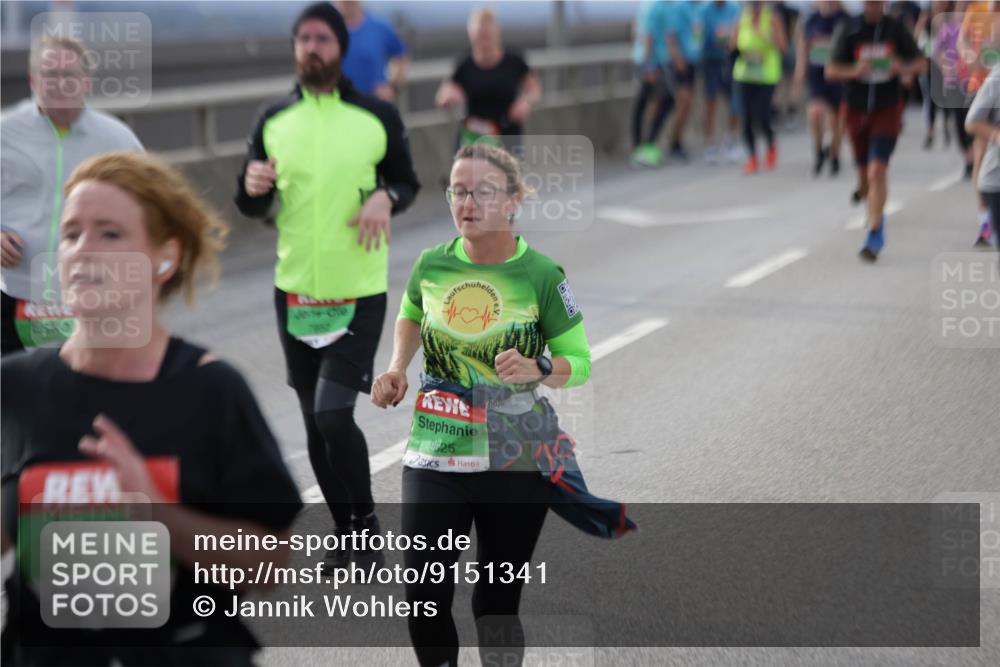 03.10.2025 - Köhlbrandbrückenlauf Jannik Wohlers http://msf.ph/oto/9151341 03.10.2025 15:58:09 Position 1 9625 meine-sportfotos.de