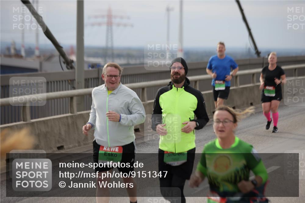 03.10.2025 - Köhlbrandbrückenlauf Jannik Wohlers http://msf.ph/oto/9151347 03.10.2025 15:58:10 Position 1 7948, 7952 meine-sportfotos.de