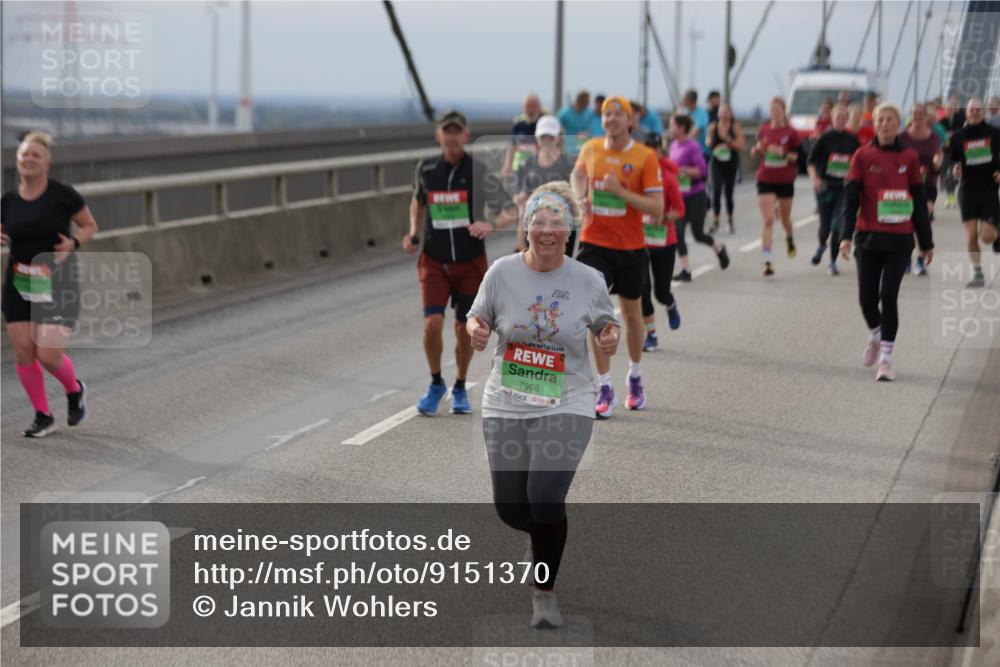 03.10.2025 - Köhlbrandbrückenlauf Jannik Wohlers http://msf.ph/oto/9151370 03.10.2025 15:58:14 Position 1 7966 meine-sportfotos.de