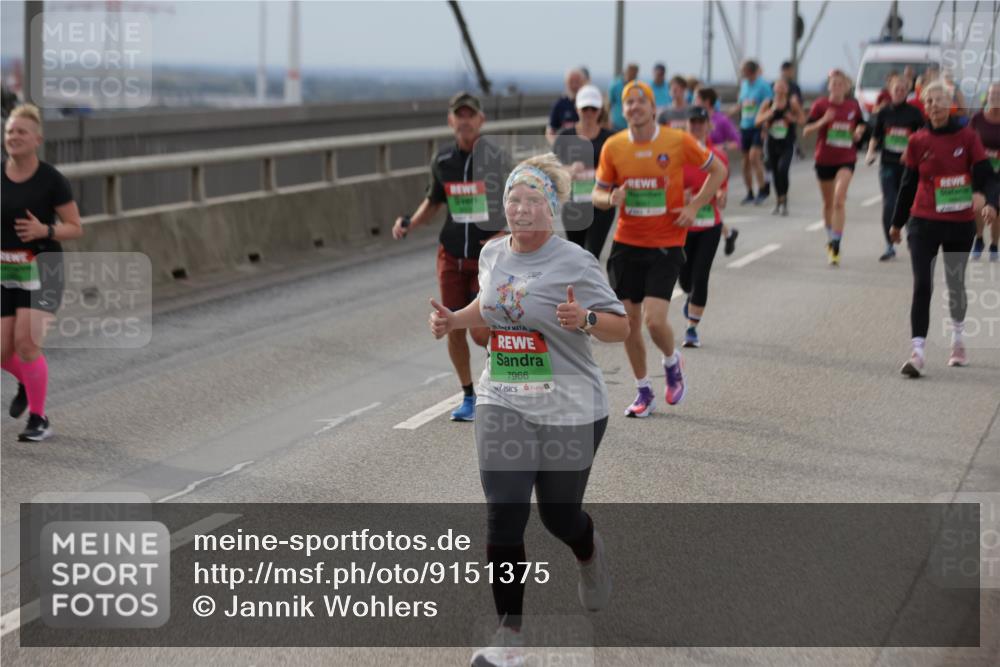 03.10.2025 - Köhlbrandbrückenlauf Jannik Wohlers http://msf.ph/oto/9151375 03.10.2025 15:58:14 Position 1 31, 7966 meine-sportfotos.de