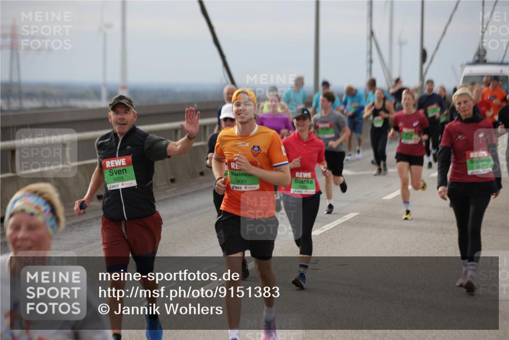 03.10.2025 - Köhlbrandbrückenlauf Jannik Wohlers http://msf.ph/oto/9151383 03.10.2025 15:58:16 Position 1 9003, 7665, 9001 meine-sportfotos.de