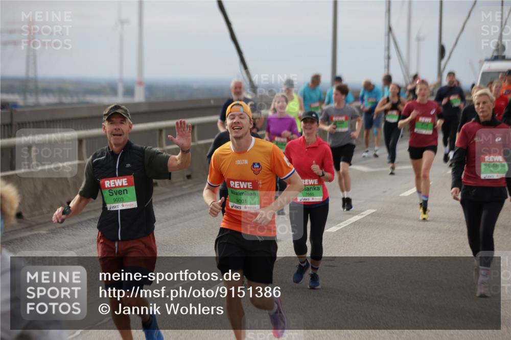 03.10.2025 - Köhlbrandbrückenlauf Jannik Wohlers http://msf.ph/oto/9151386 03.10.2025 15:58:16 Position 1 9003, 9001, 7665 meine-sportfotos.de
