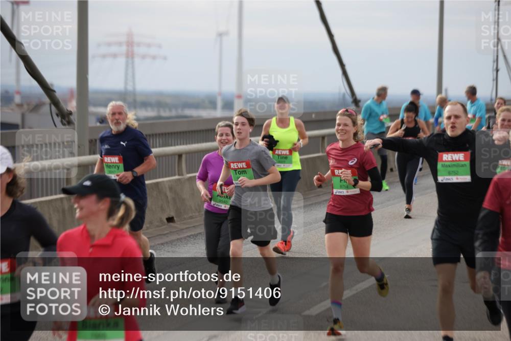 03.10.2025 - Köhlbrandbrückenlauf Jannik Wohlers http://msf.ph/oto/9151406 03.10.2025 15:58:19 Position 1 9541, 9540, 8223, 8754, 8752 meine-sportfotos.de