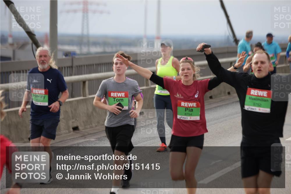 03.10.2025 - Köhlbrandbrückenlauf Jannik Wohlers http://msf.ph/oto/9151415 03.10.2025 15:58:19 Position 1 9541, 6, 8752, 8754 meine-sportfotos.de