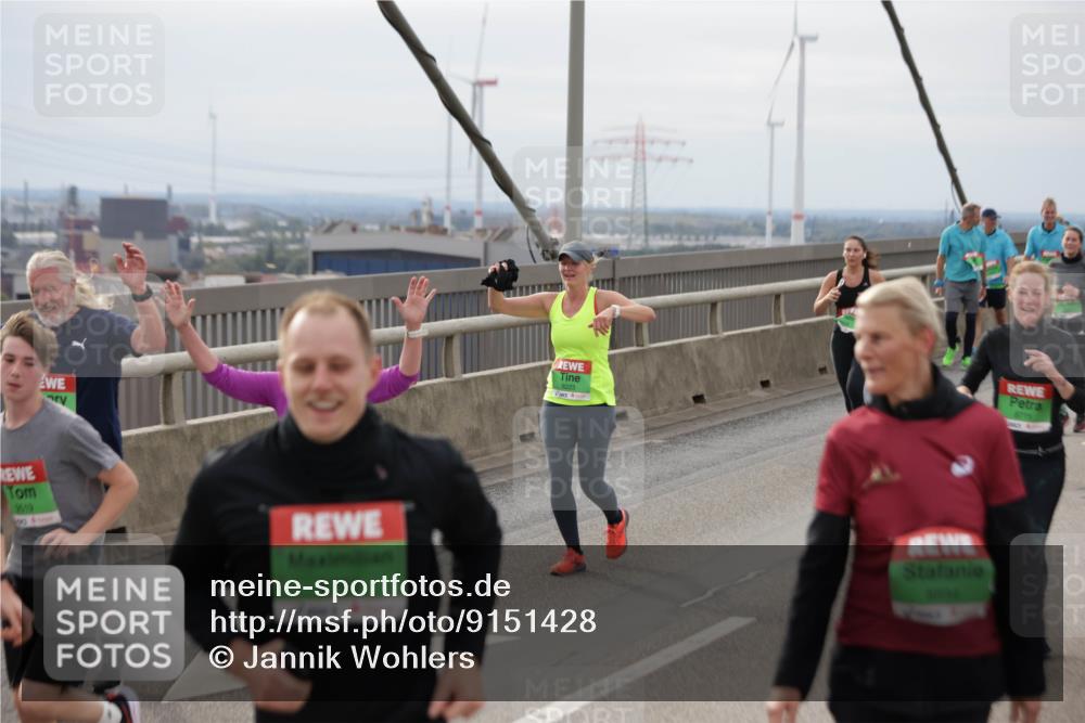 03.10.2025 - Köhlbrandbrückenlauf Jannik Wohlers http://msf.ph/oto/9151428 03.10.2025 15:58:21 Position 1 6753, 8223, 8004, 8715 meine-sportfotos.de