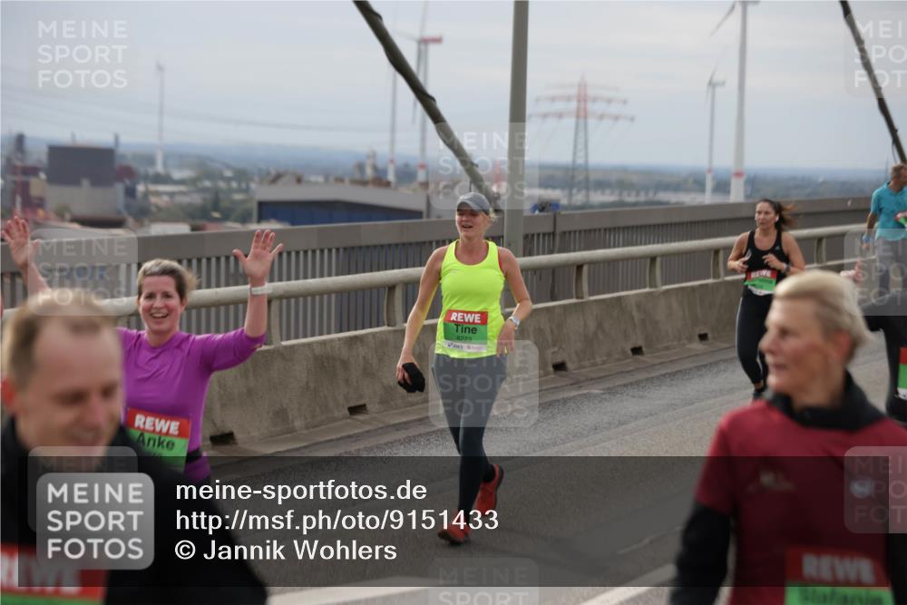 03.10.2025 - Köhlbrandbrückenlauf Jannik Wohlers http://msf.ph/oto/9151433 03.10.2025 15:58:22 Position 1 40, 8223 meine-sportfotos.de