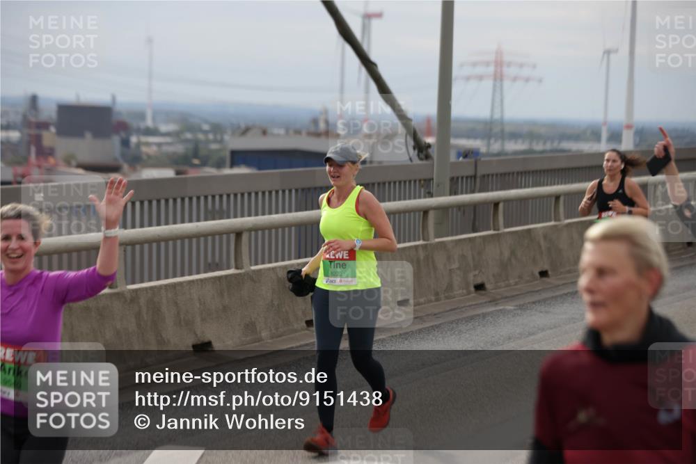 03.10.2025 - Köhlbrandbrückenlauf Jannik Wohlers http://msf.ph/oto/9151438 03.10.2025 15:58:22 Position 1 9540, 8223 meine-sportfotos.de