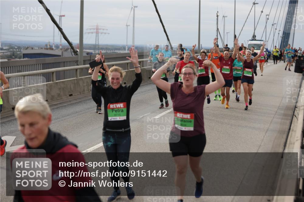 03.10.2025 - Köhlbrandbrückenlauf Jannik Wohlers http://msf.ph/oto/9151442 03.10.2025 15:58:23 Position 1 8715, 61, 8634 meine-sportfotos.de