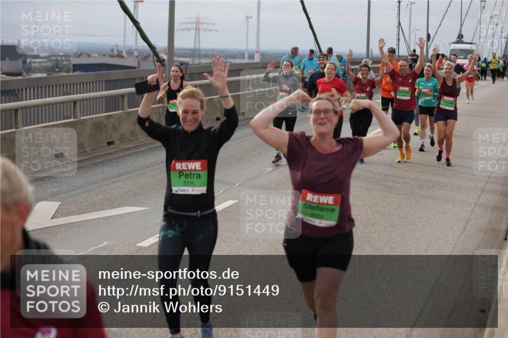 03.10.2025 - Köhlbrandbrückenlauf Jannik Wohlers http://msf.ph/oto/9151449 03.10.2025 15:58:23 Position 1 8715, 8634 meine-sportfotos.de