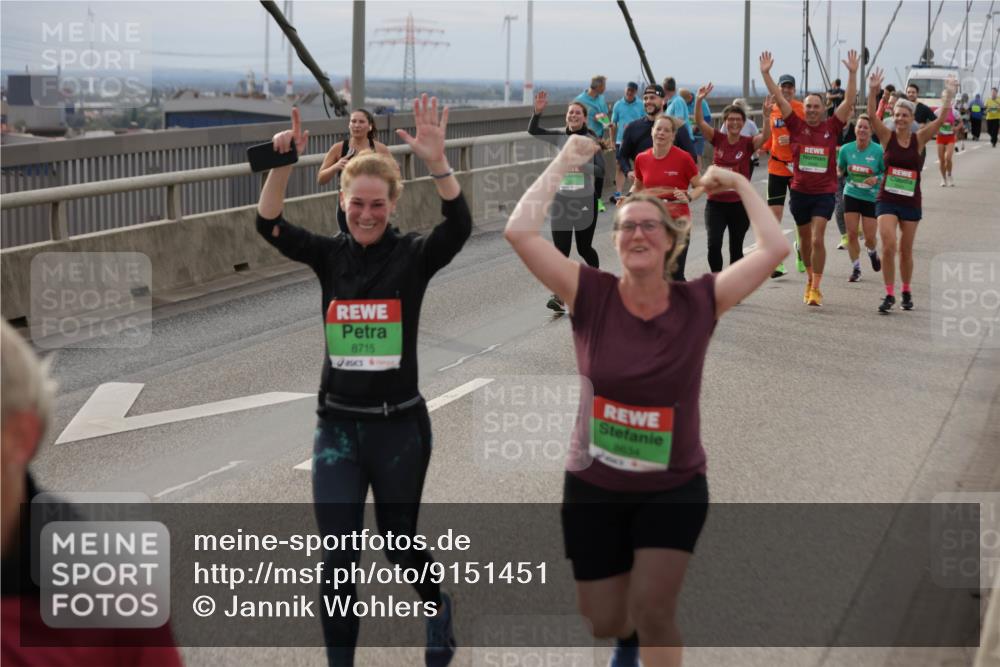 03.10.2025 - Köhlbrandbrückenlauf Jannik Wohlers http://msf.ph/oto/9151451 03.10.2025 15:58:23 Position 1 8715, 8634 meine-sportfotos.de