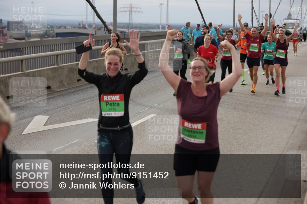 03.10.2025 - Köhlbrandbrückenlauf Jannik Wohlers http://msf.ph/oto/9151452 03.10.2025 15:58:23 Position 1 8715, 8634 meine-sportfotos.de