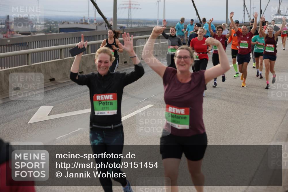 03.10.2025 - Köhlbrandbrückenlauf Jannik Wohlers http://msf.ph/oto/9151454 03.10.2025 15:58:24 Position 1 8715, 8634 meine-sportfotos.de