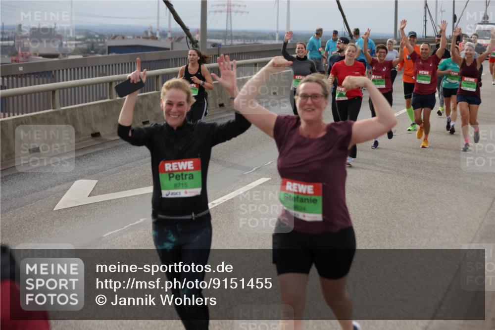 03.10.2025 - Köhlbrandbrückenlauf Jannik Wohlers http://msf.ph/oto/9151455 03.10.2025 15:58:24 Position 1 8715, 8634 meine-sportfotos.de