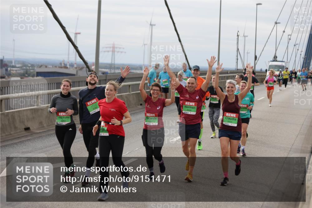 03.10.2025 - Köhlbrandbrückenlauf Jannik Wohlers http://msf.ph/oto/9151471 03.10.2025 15:58:26 Position 1 8252, 9740, 8344, 8446, 8444 meine-sportfotos.de
